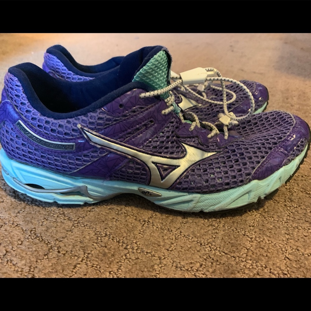 Mizuno Running Shoes Women’s Sz 10